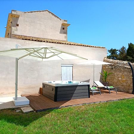 Ballium Luxury Relais Avola Εξωτερικό φωτογραφία