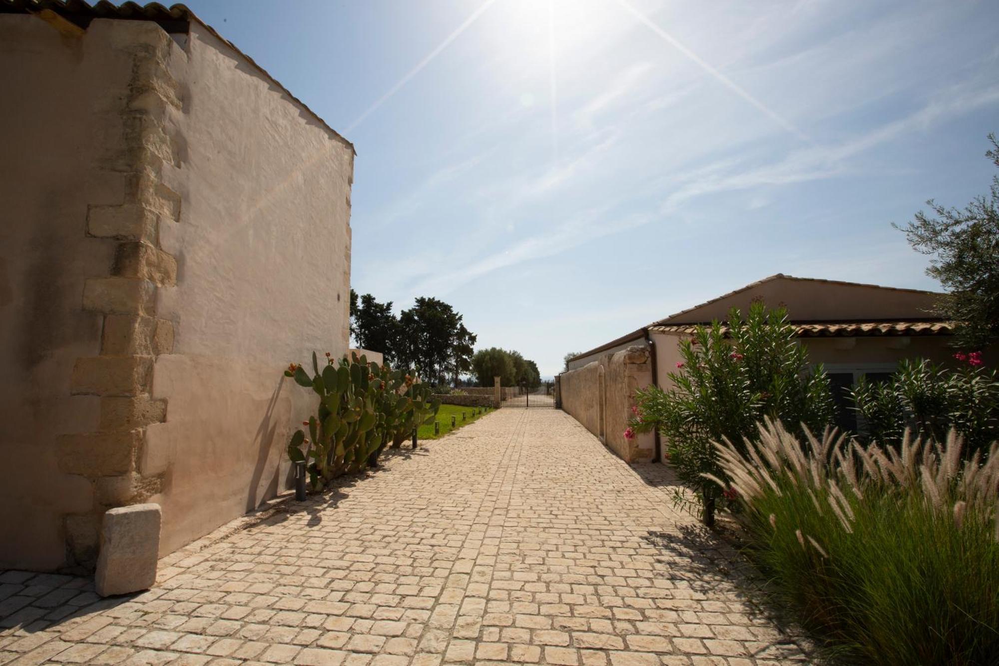 Ballium Luxury Relais Avola Εξωτερικό φωτογραφία