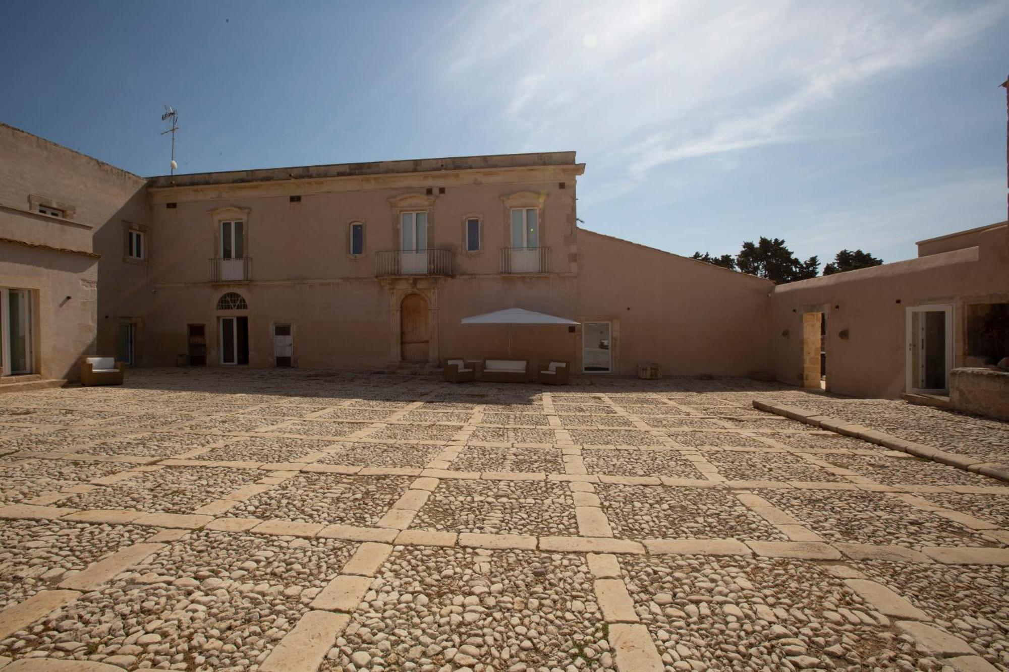 Ballium Luxury Relais Avola Εξωτερικό φωτογραφία