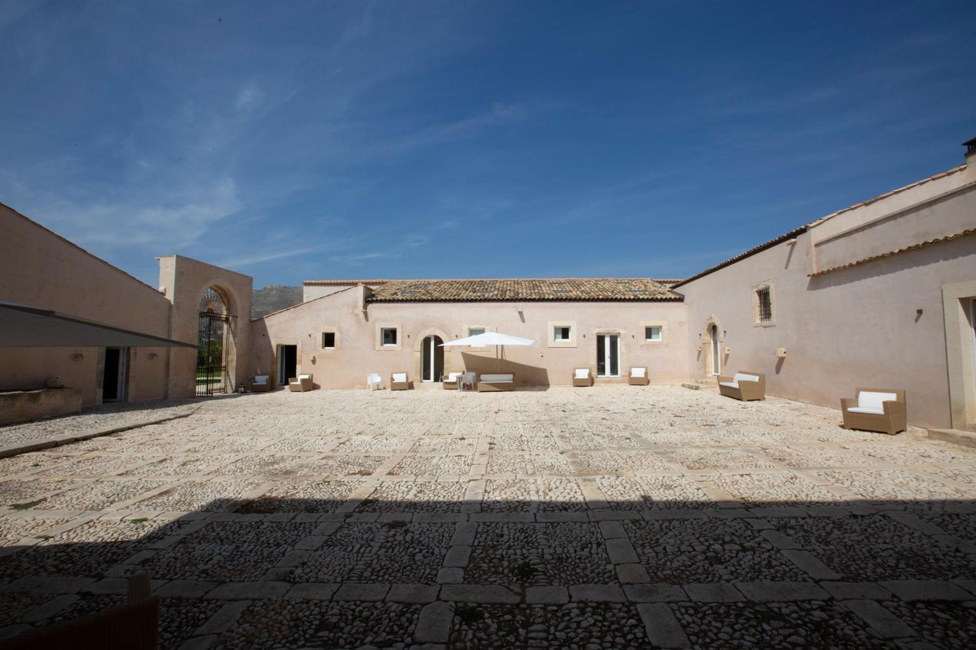 Ballium Luxury Relais Avola Εξωτερικό φωτογραφία