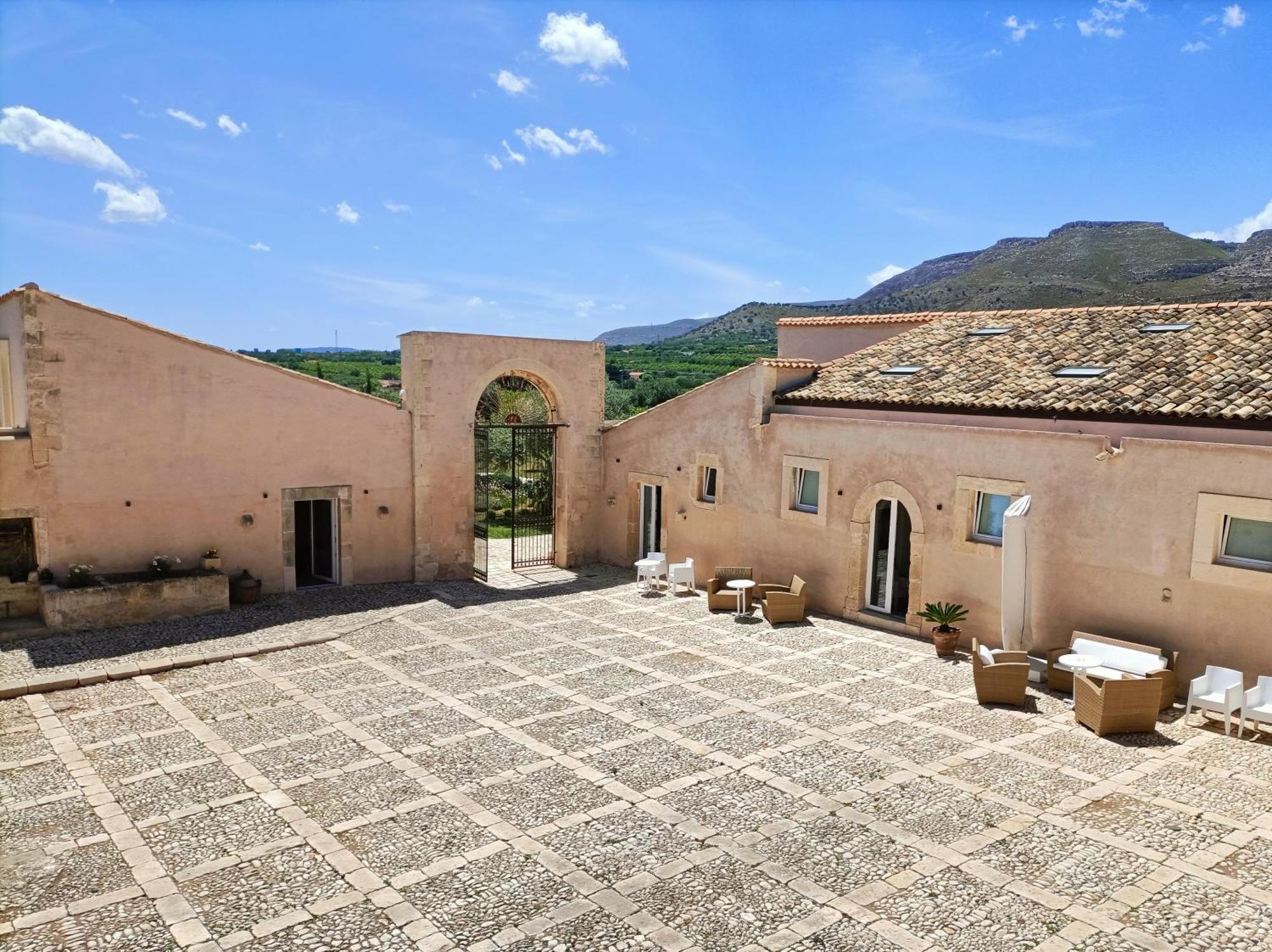 Ballium Luxury Relais Avola Εξωτερικό φωτογραφία