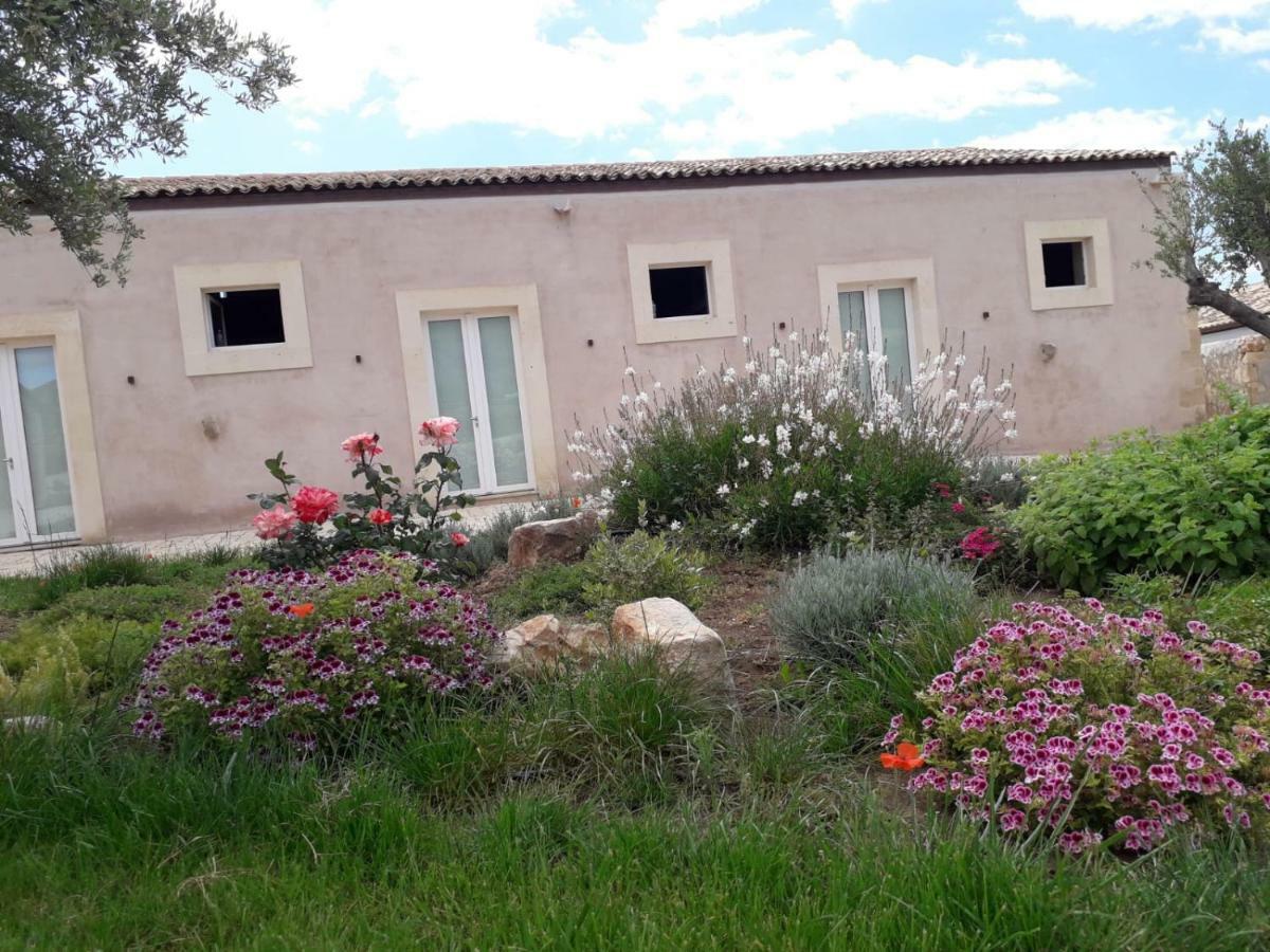 Ballium Luxury Relais Avola Εξωτερικό φωτογραφία
