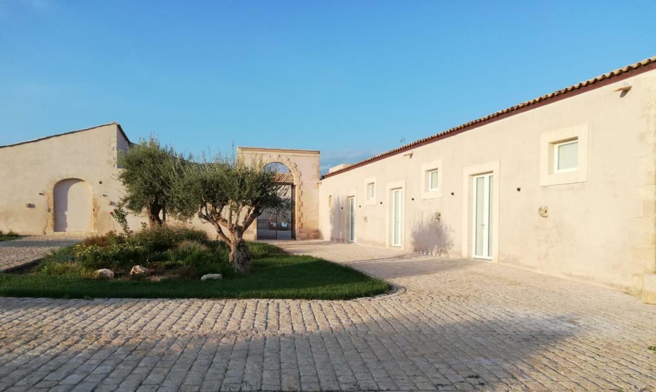 Ballium Luxury Relais Avola Εξωτερικό φωτογραφία